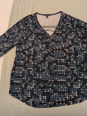 Como Black Blue & Black V-Neck Women's Top - L